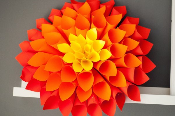 Георгин из кулечков