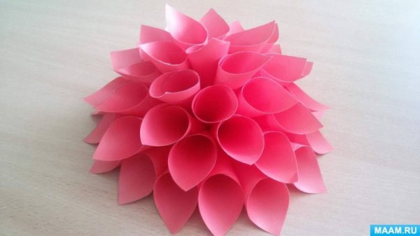 Цветы из бумажных кулечков