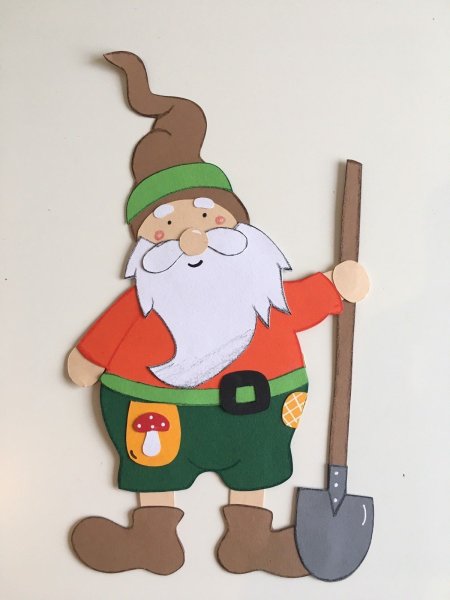 Гном из бумаги