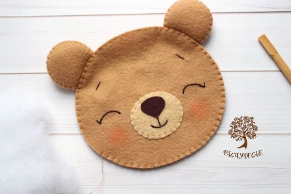 Медведь из фетра