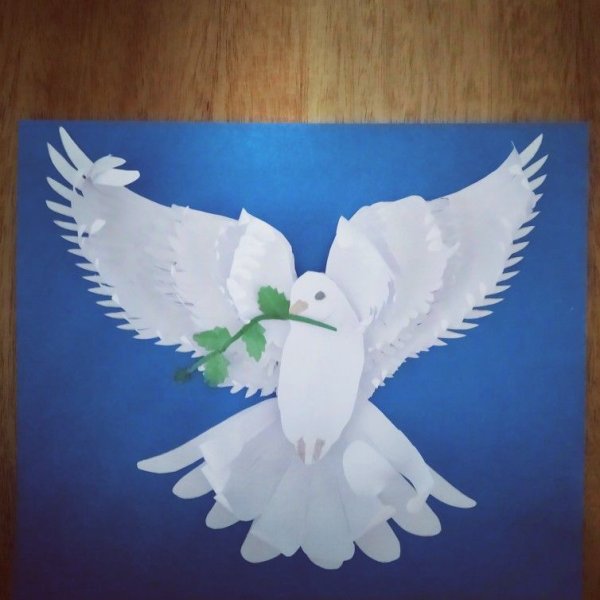Голубь из бумаги