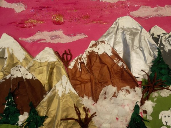 Горы из бумаги