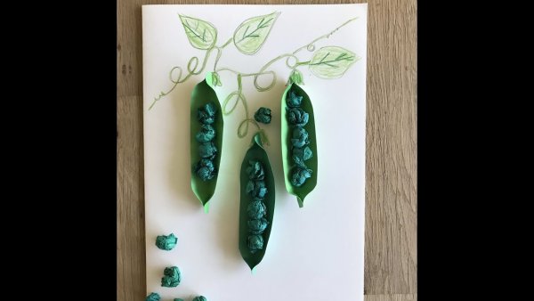 Поделка стручок гороха