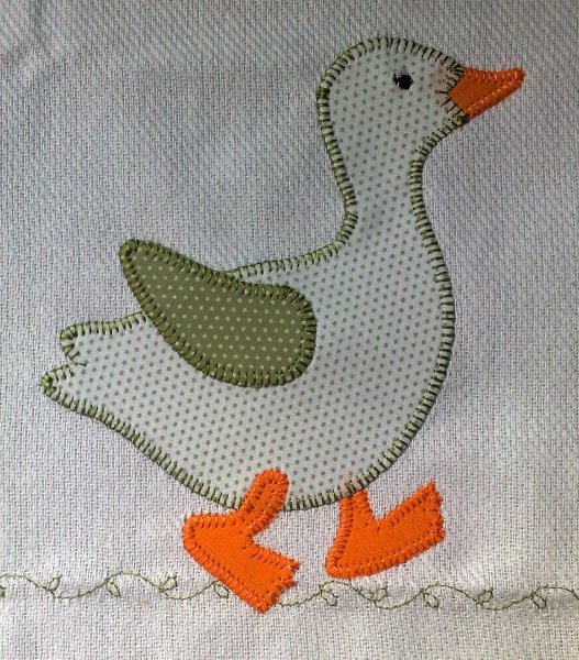 Аппликация из гусей