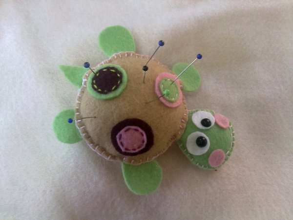 Игольница из фетра