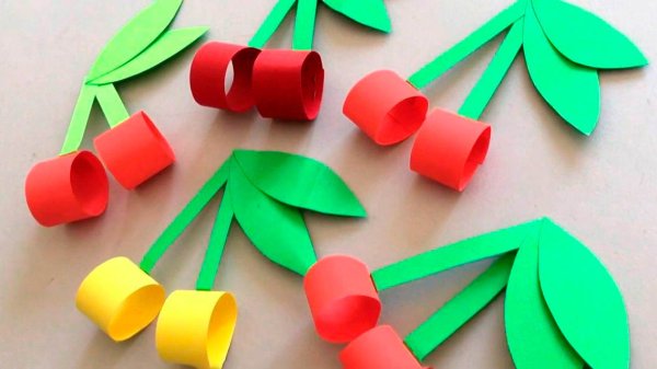 Фрукты из цветной бумаги