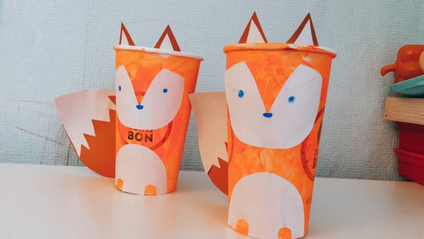 Игрушка из бумажного стаканчика