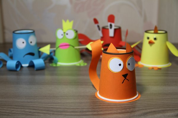 Игрушка из бумажного стаканчика