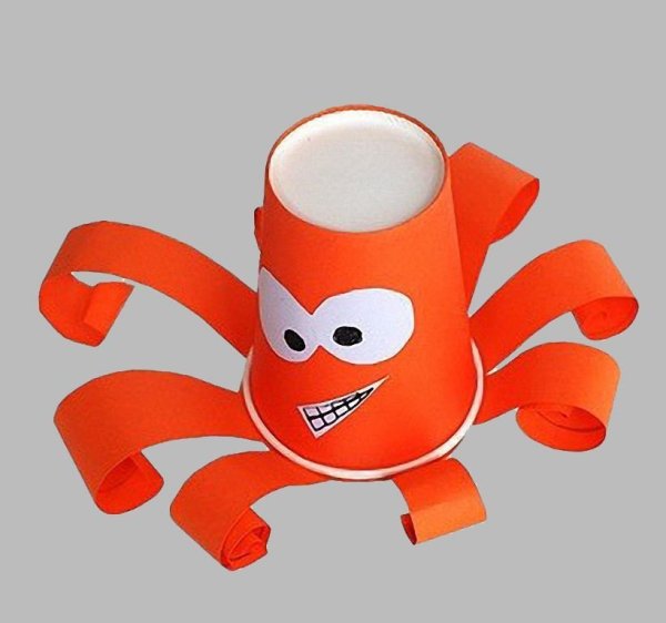 Поделки из пластиковых стаканчиков