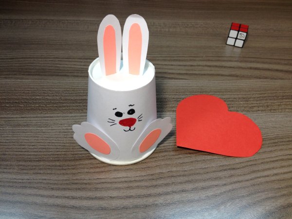 Поделки из бумажных стаканчиков