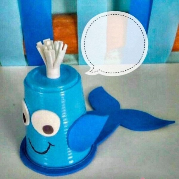 Игрушка из одноразового стакана