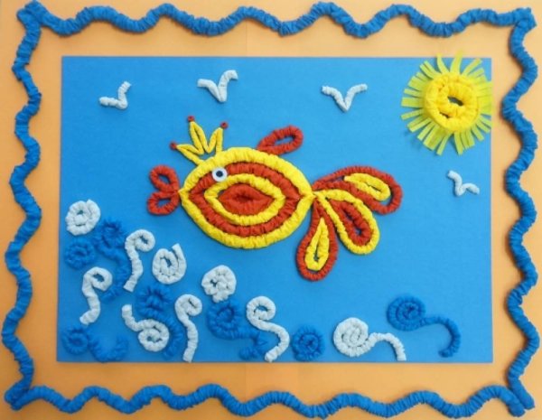 Объемная аппликация из скрученных салфеток