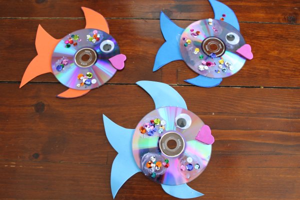 Украшение из дисков для детского сада