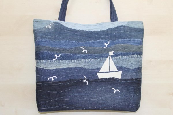 Аппликация на джинсовую сумку