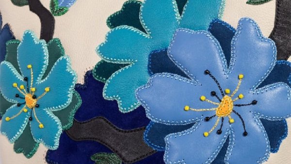 Аппликация на ткани