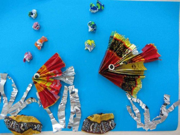Рыбки из фантиков