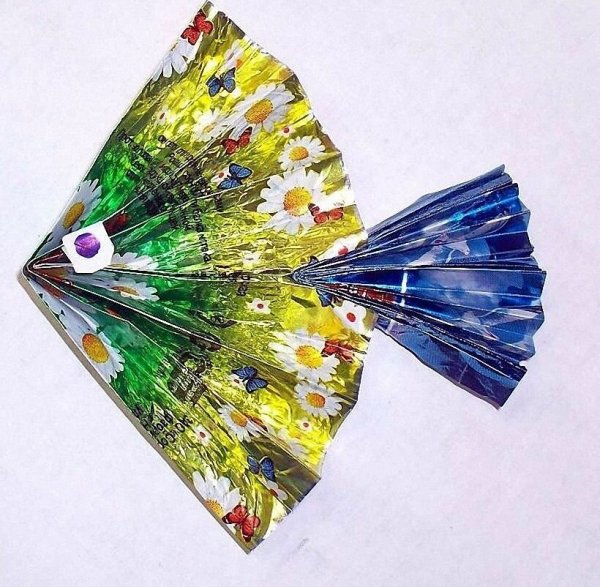 Поделки из фантиков