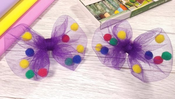 Заколки из фатина