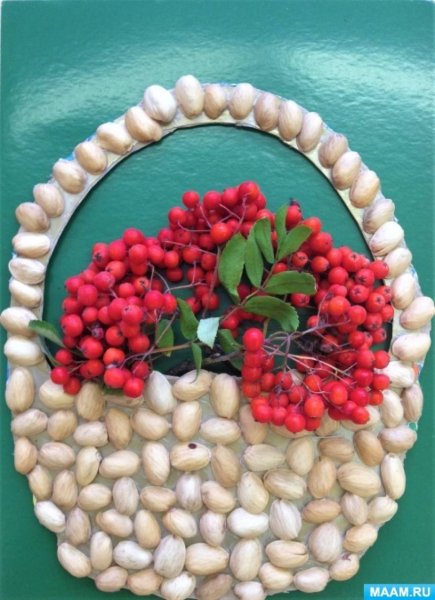 Осенняя поделка из фисташек