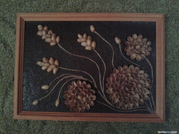 Панно скорлупок грецкого ореха