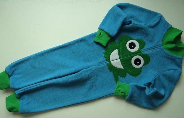 Аппликации из флиса на детской одежде