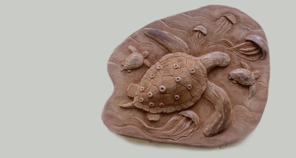 Барельеф из глины