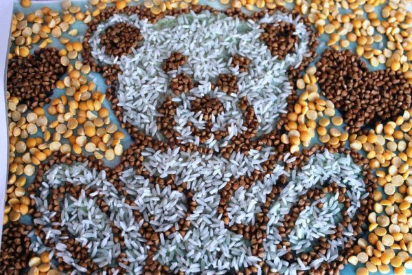 Панно из зерен и круп