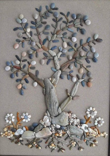 Панно из морских камешков