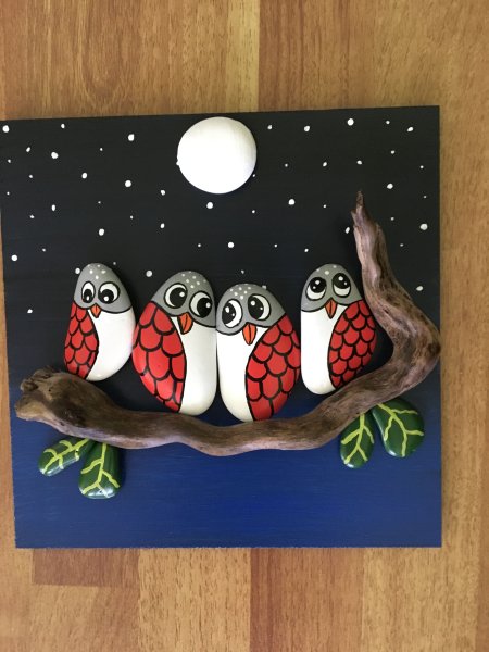 Панно из речных камней