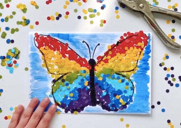 Поделка бабочка из цветной бумаги для детей