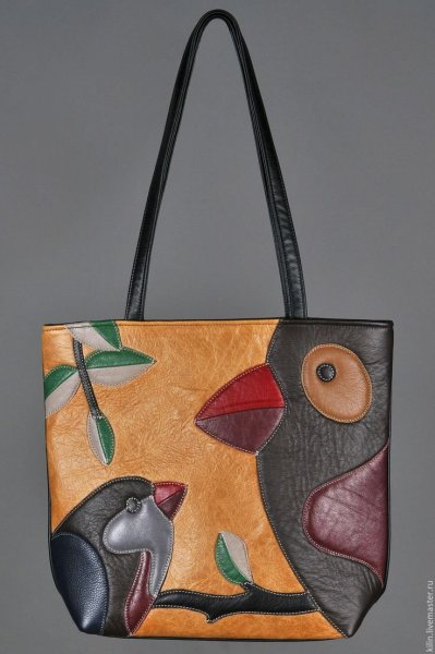 Аппликация из кожи