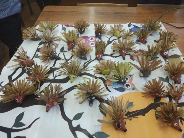 Цветы из крылаток ясеня