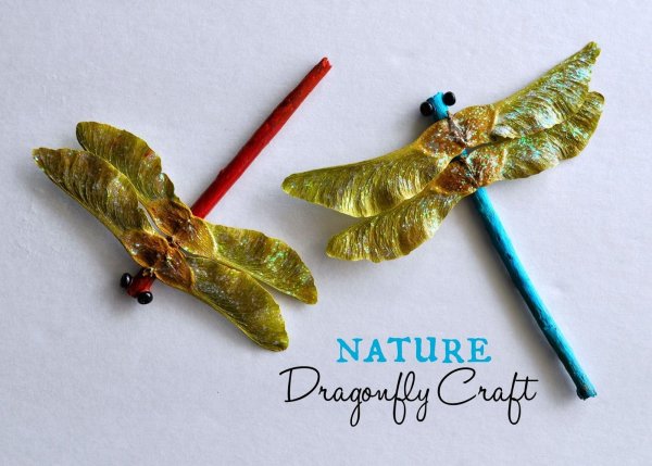 Бабочка Стрекоза из семян клена и ясеня