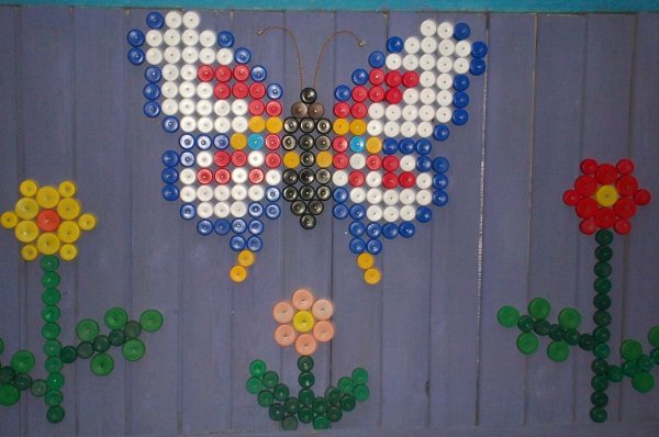 Изделия из пластиковых пробок