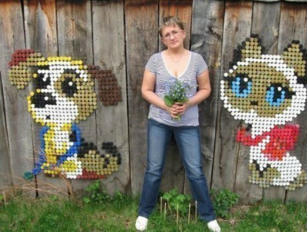 Мозаика из пробок от пластиковых бутылок