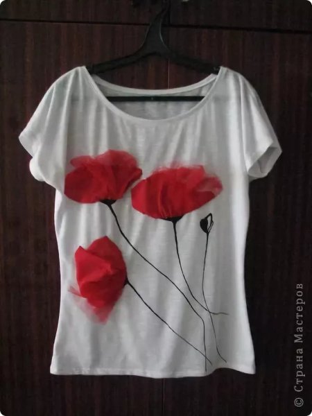 Аппликация на футболке