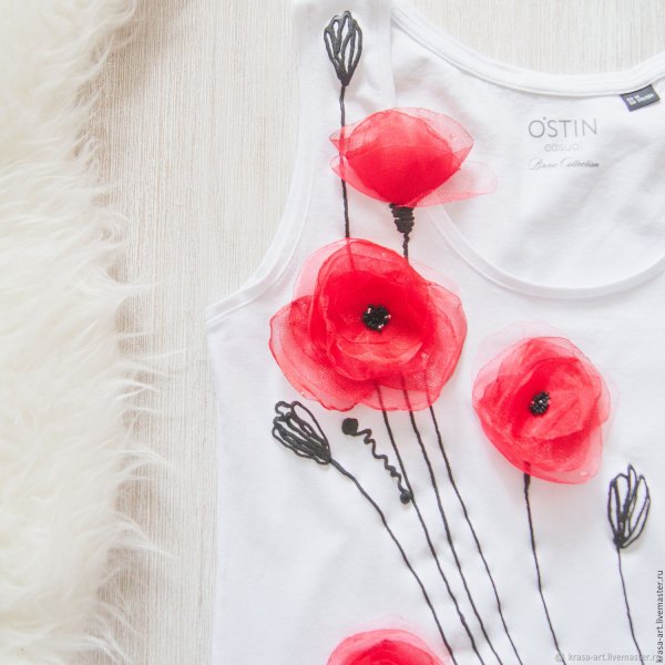 Украшение платья цветами