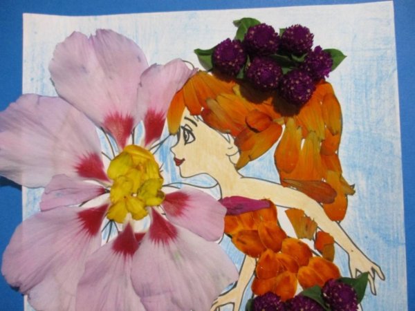 Аппликация из сухих цветов