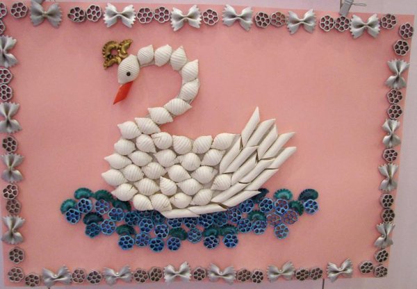 Аппликация из макаронных изделий