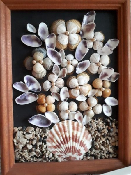 Картина цветы из ракушек