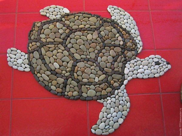 Мозаика из морских камней