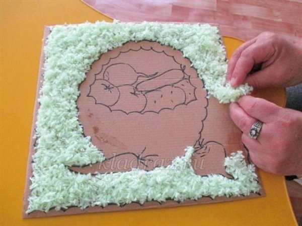 Аппликация из нарезанных нитей