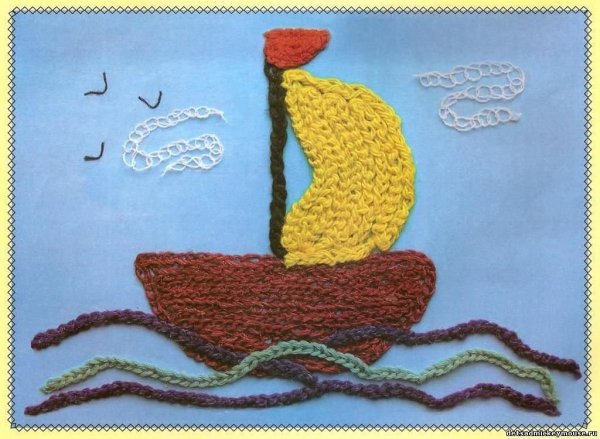 Аппликация из ниток на картоне