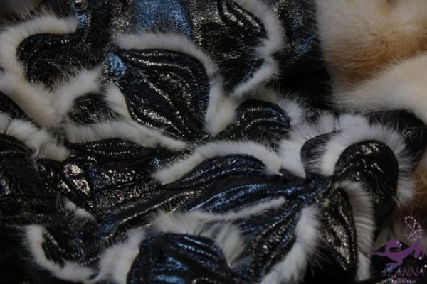 Вышивка на меховых изделиях