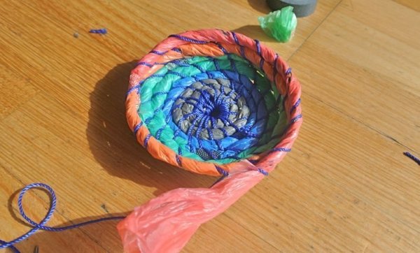 Поделки из целлофановых пакетов