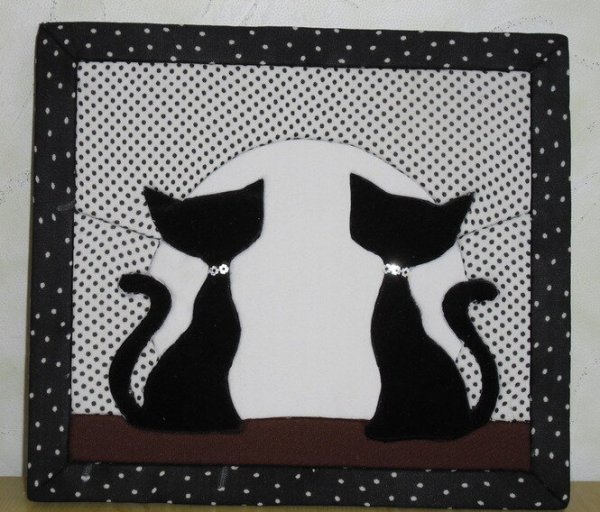 Панно из ткани с кошками