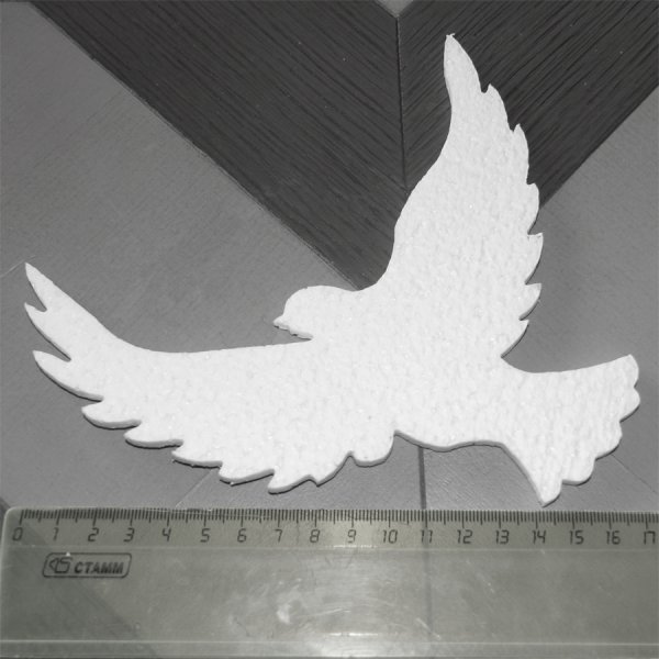 Птица из пенополистирола