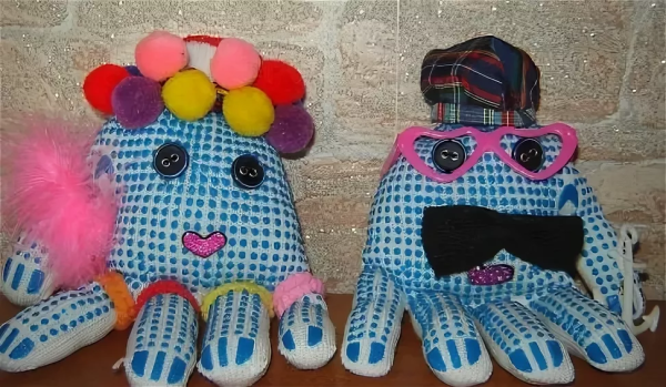 Поделка из перчатки