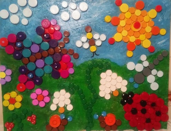 Поделки из пластиковых крышек