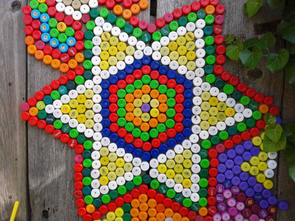 Коврик из крышек